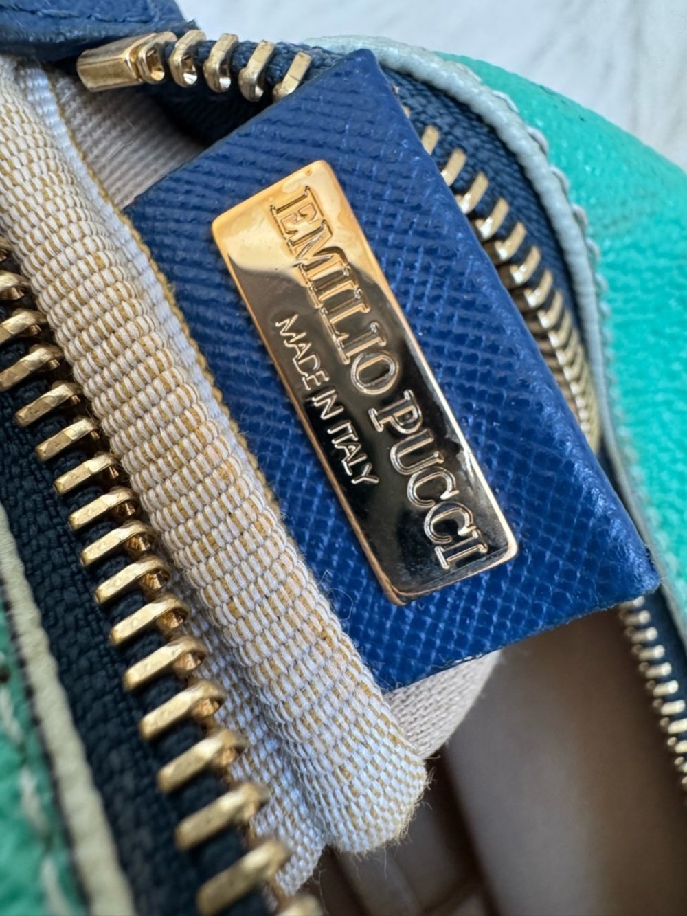 Authentic green leather Emilio Pucci mini pouch bag - Picture 7 of 9